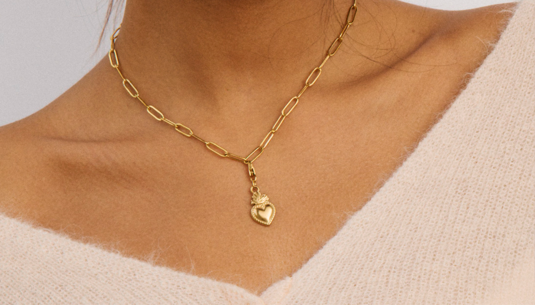 Heart-shaped dangle charms