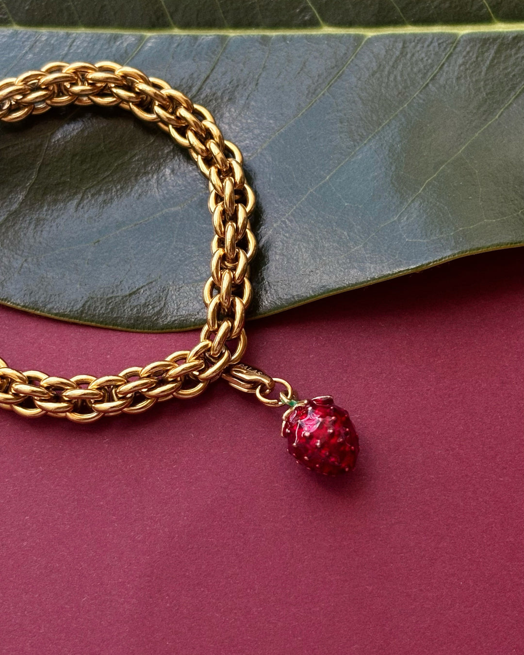 Brigitte and Strawberry Charm - Set - Palas