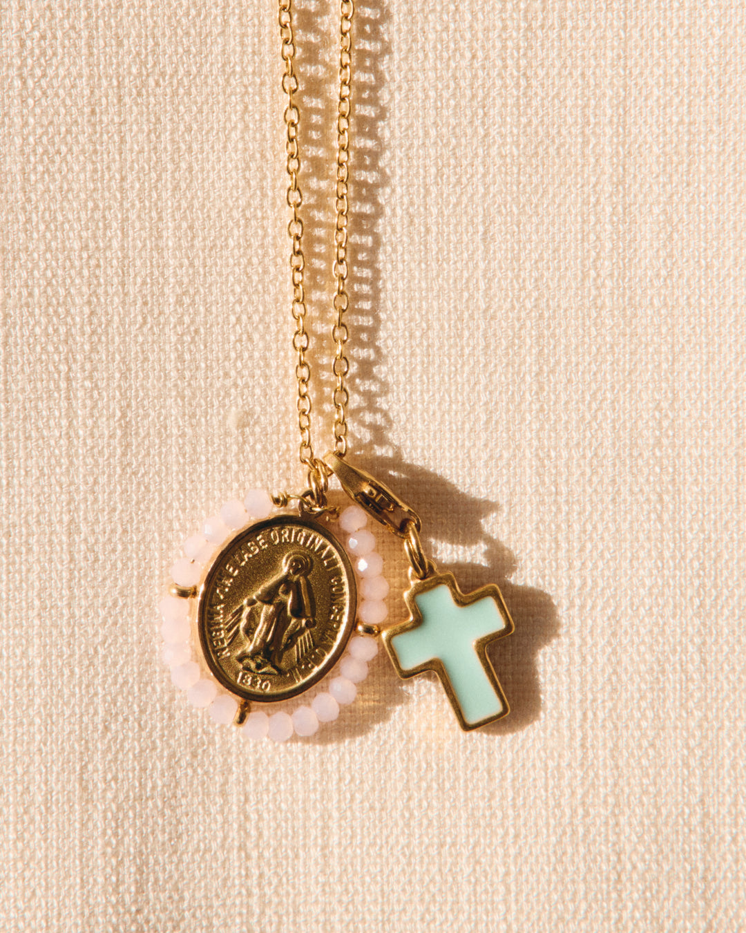 Aligre - Medal &amp; Charm Set