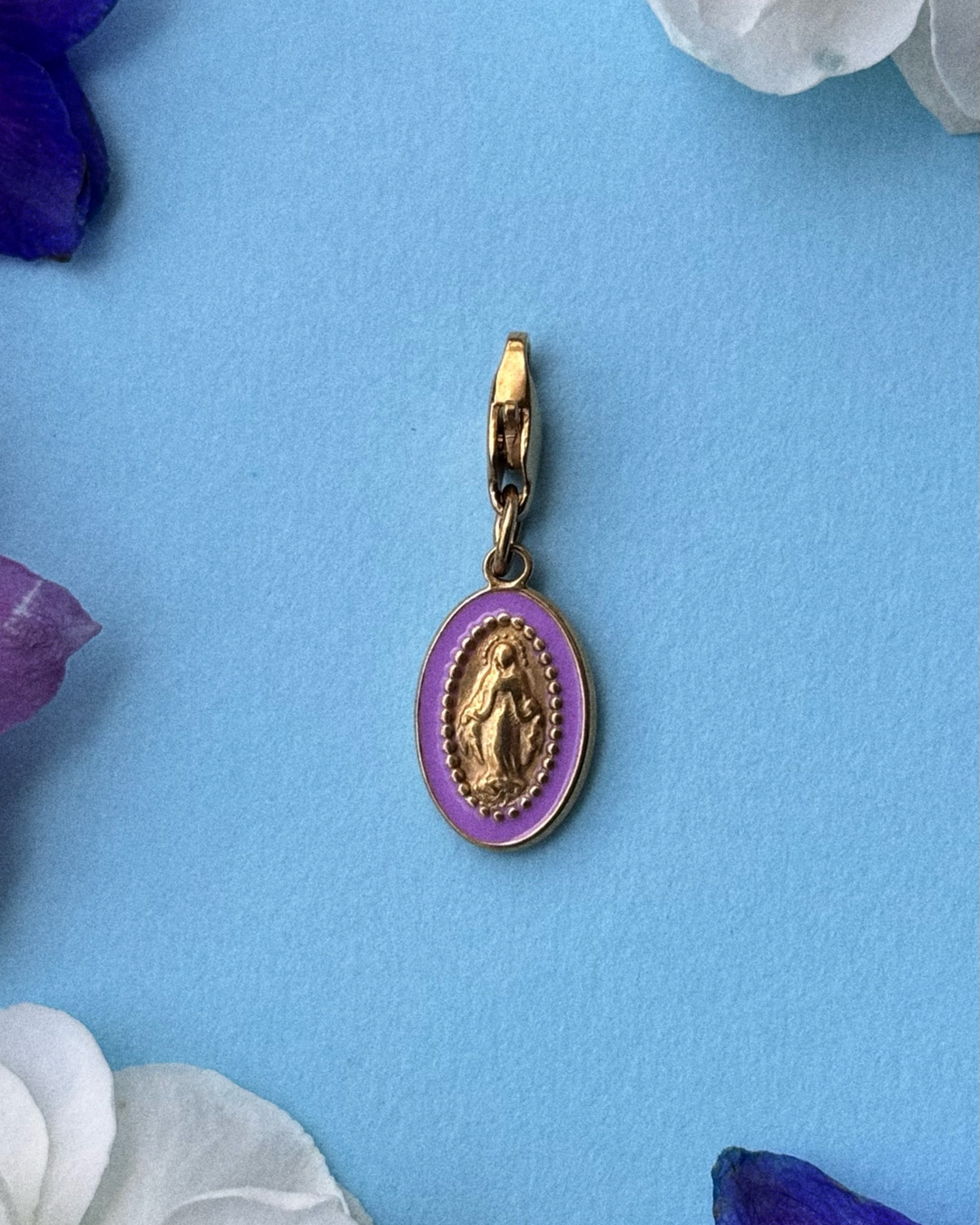 Madonne Enamelled Mini- Charm Lilac - Palas