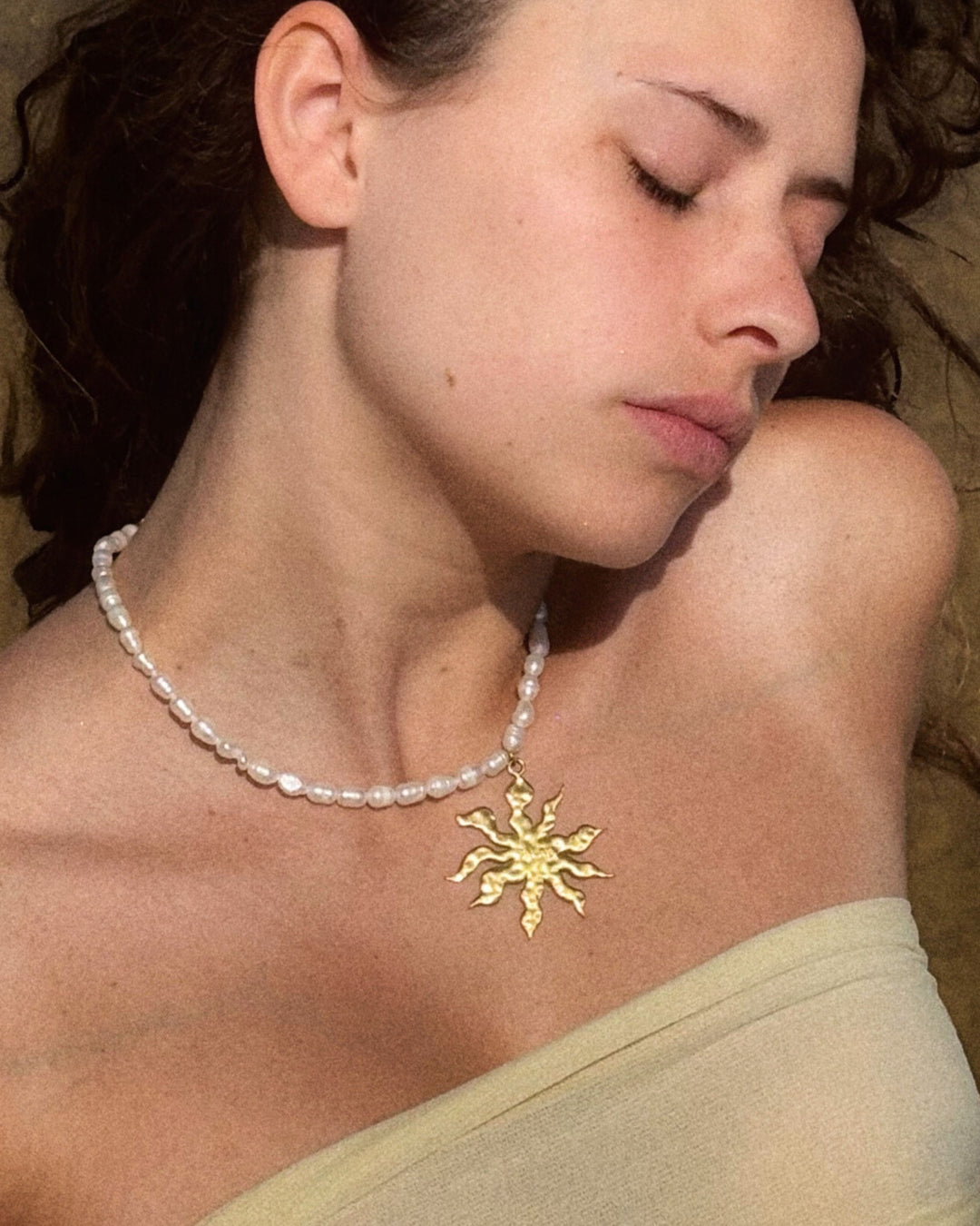 Pearly Sun - Choker - Palas