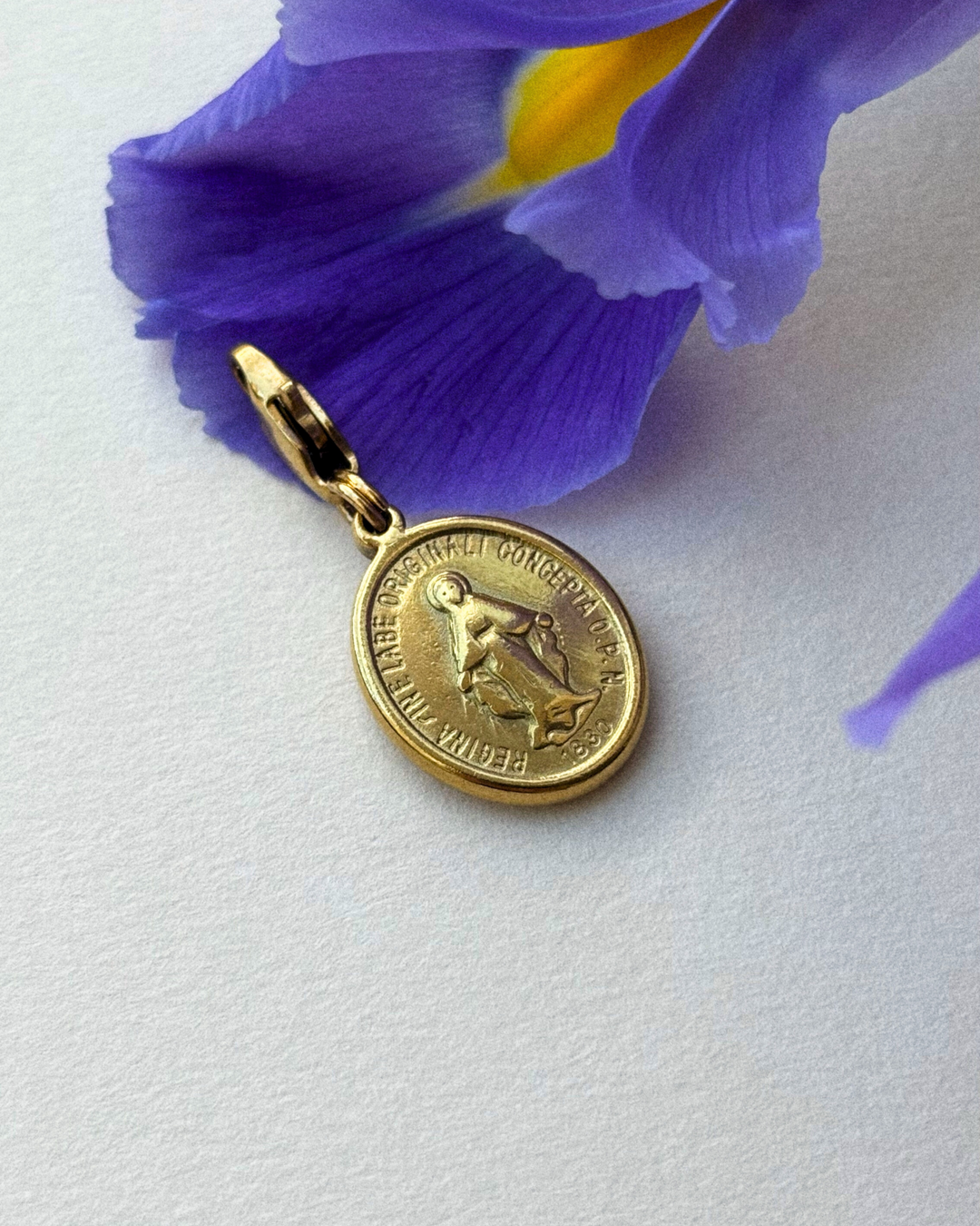 Golden Madonne - Charm - Palas